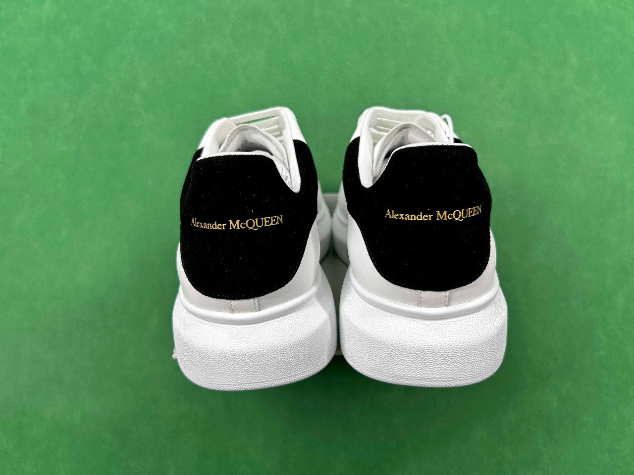 McQueen -5