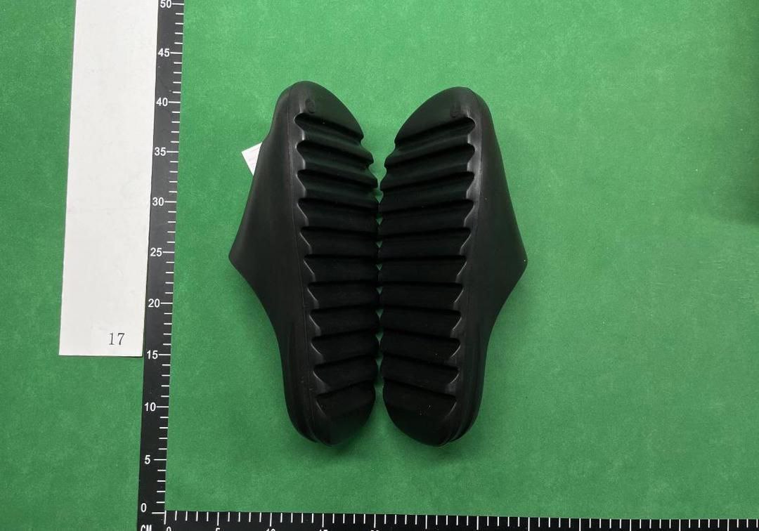  Yeezy  Slide -4