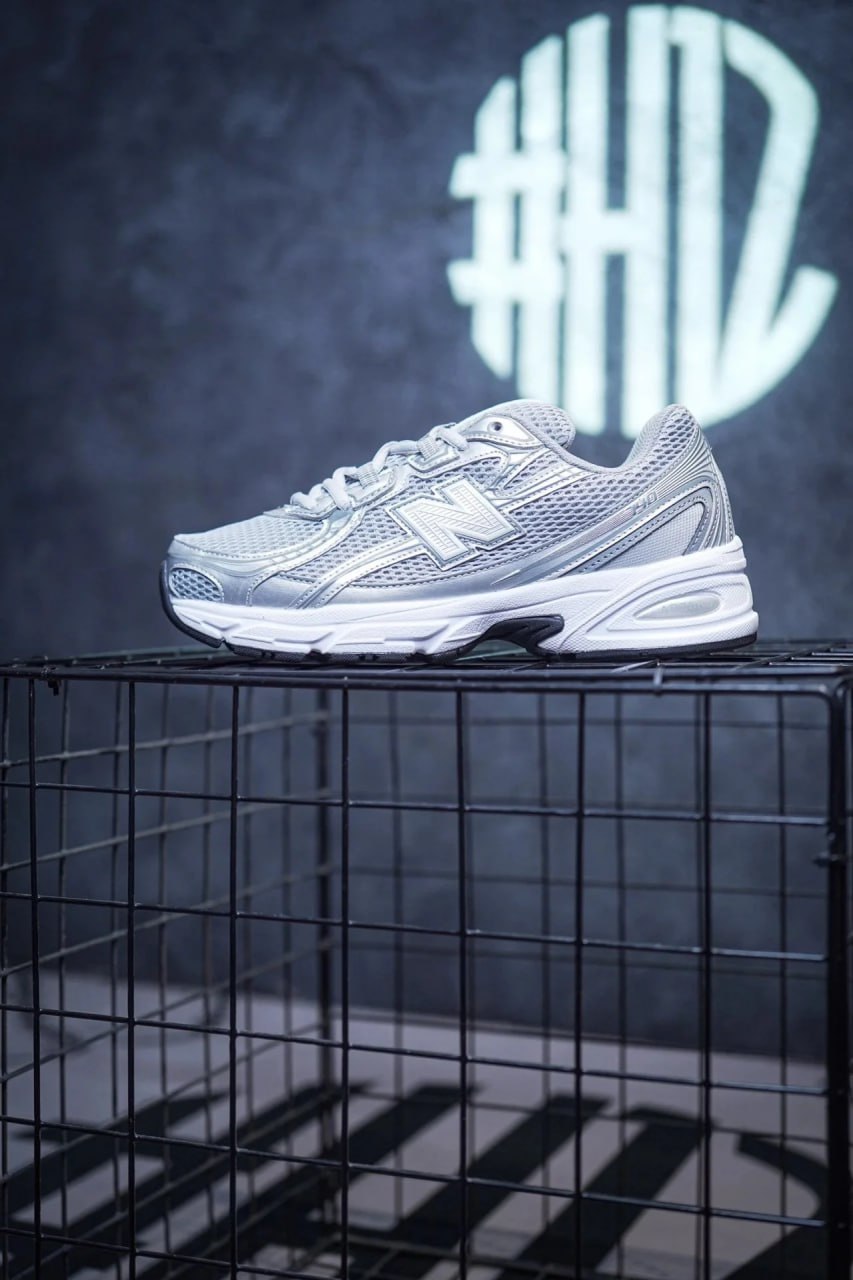 New Blance 740 -2