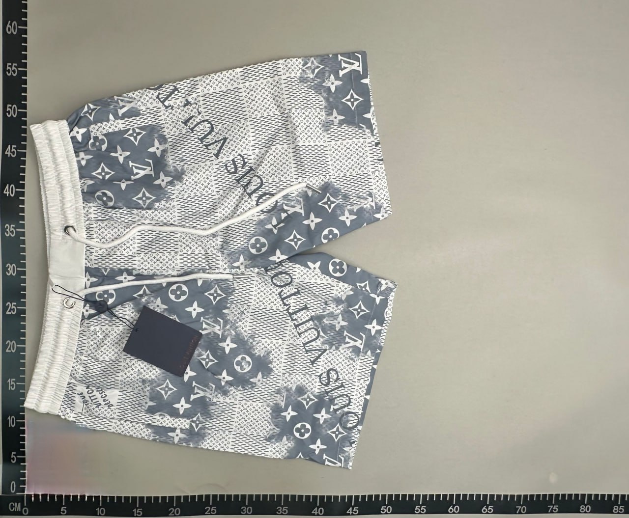 LV shorts -2