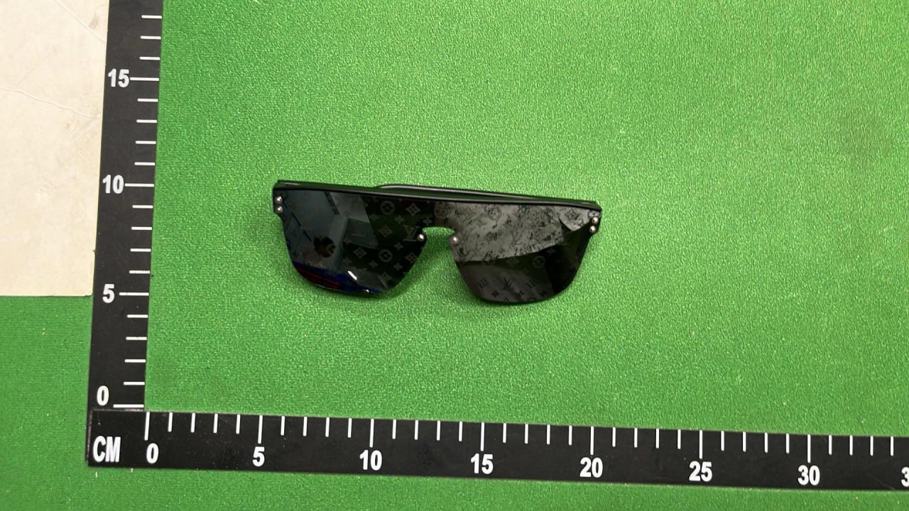  Louis Vuitton Sunglasses -3