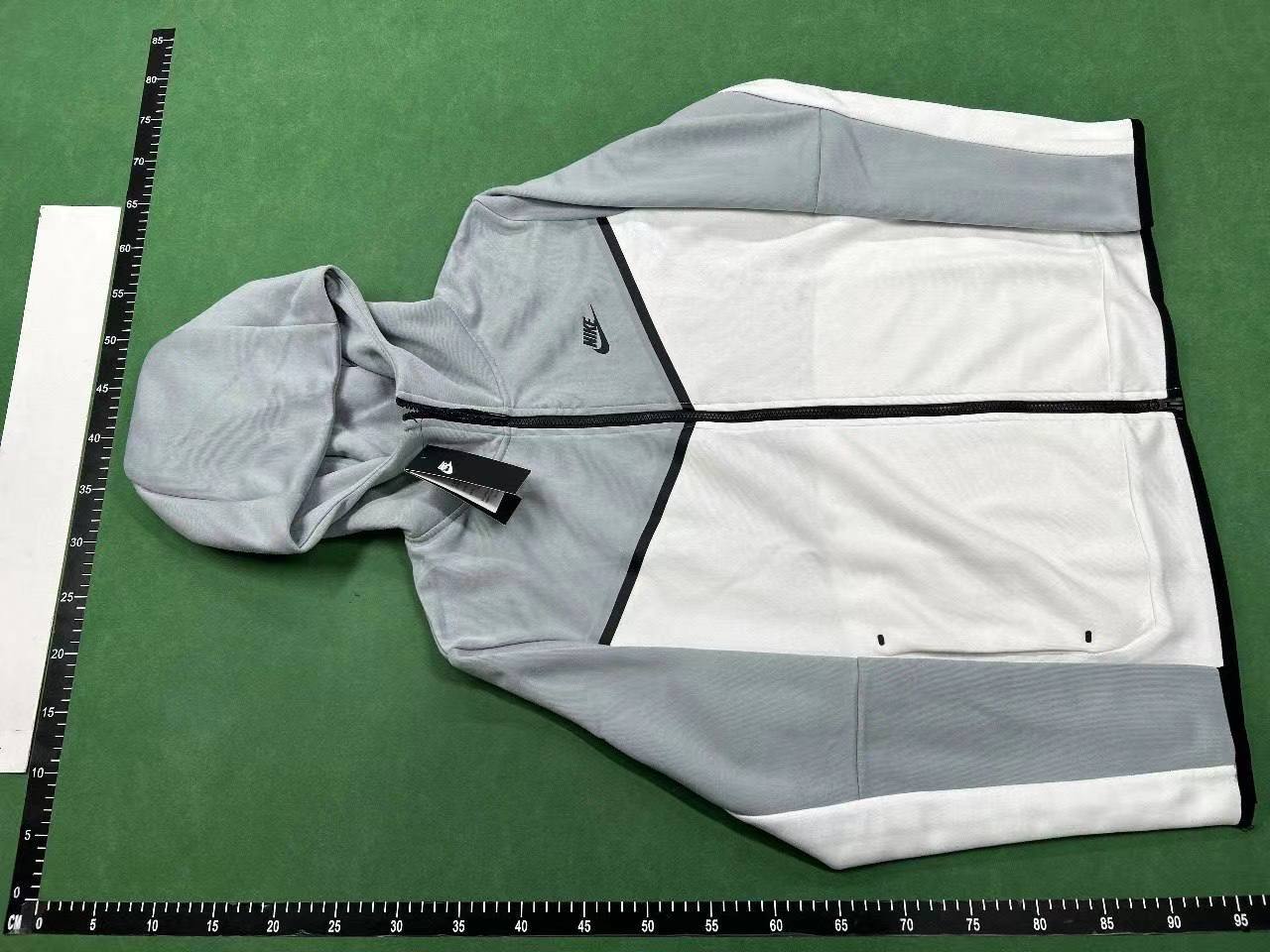 Nike tech suits -4
