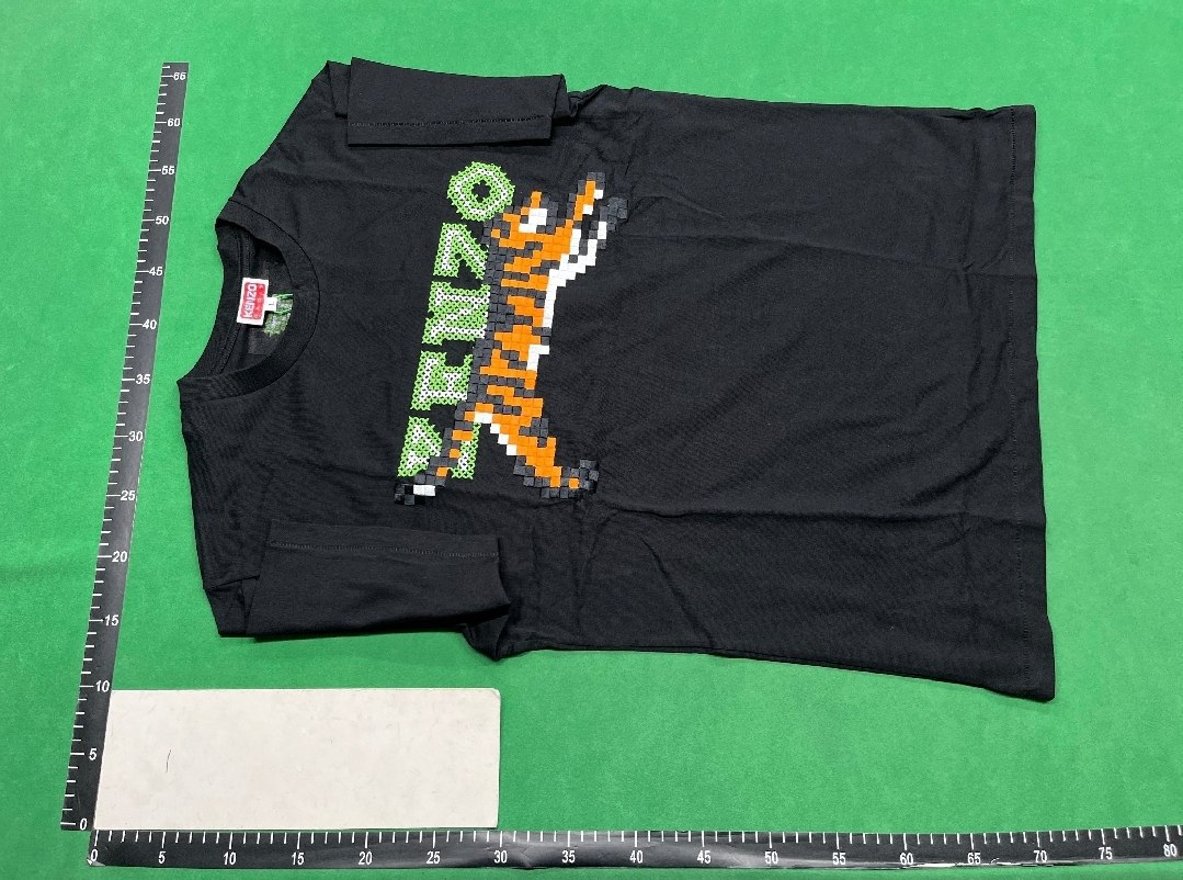Kenzo T-shirt  (30 CP) -3