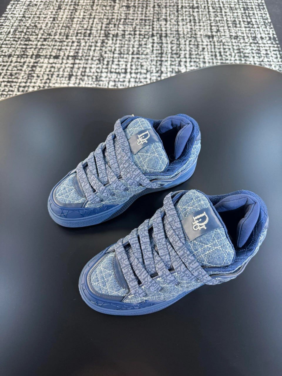 DIOR B9S -2