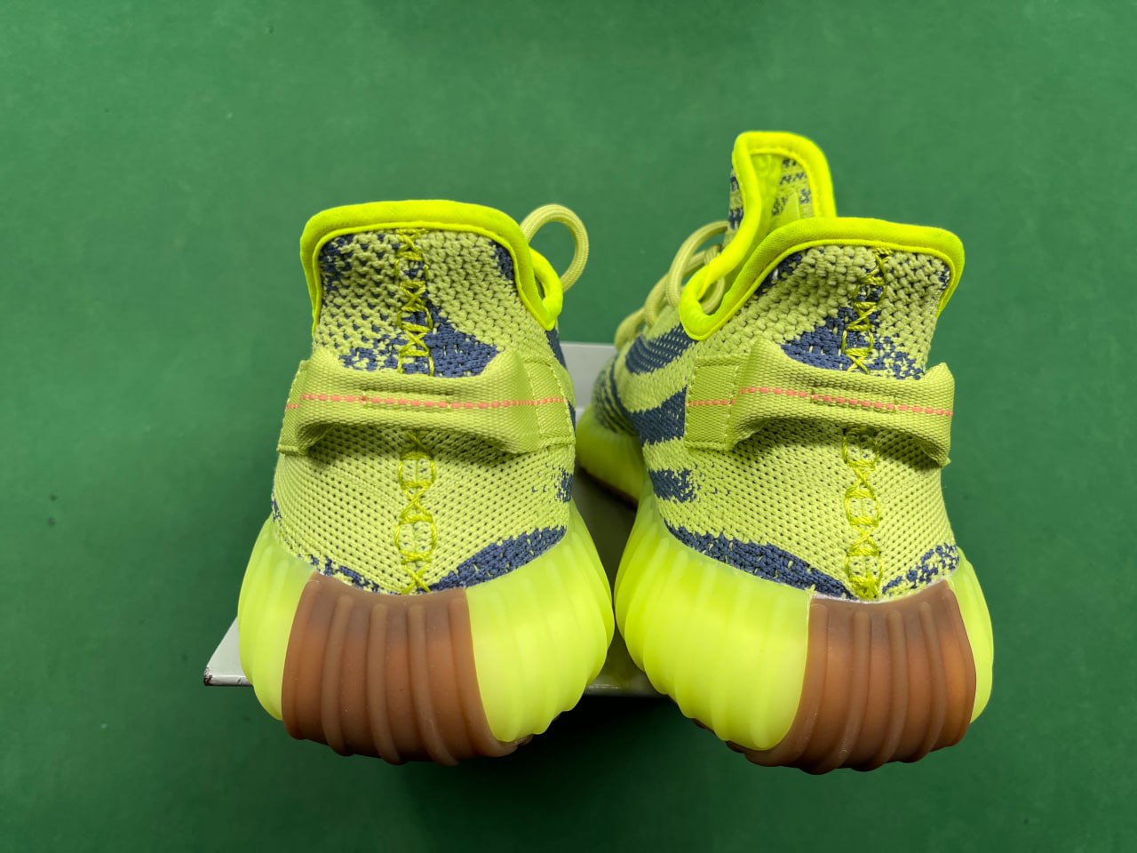 GD-YEEZY350