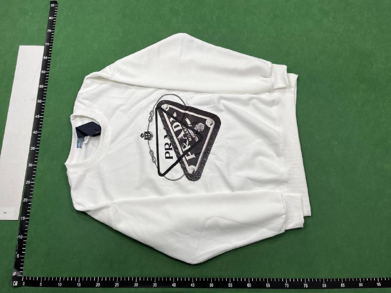 Prada sweater -4