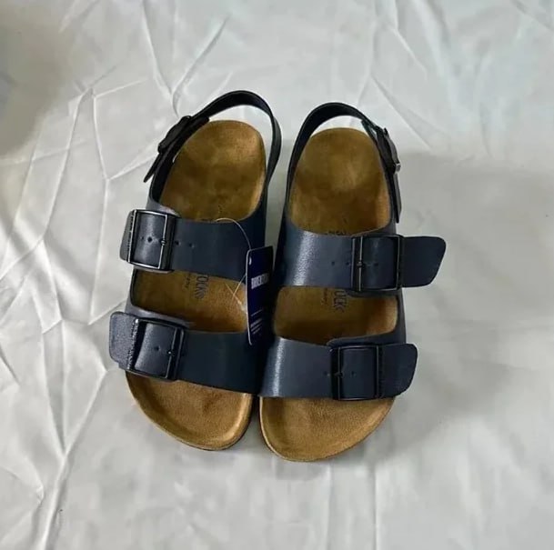 Buckled flat slippers -4