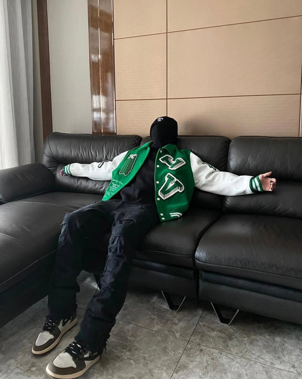 LV Louis Vuitton Jacket (30 st