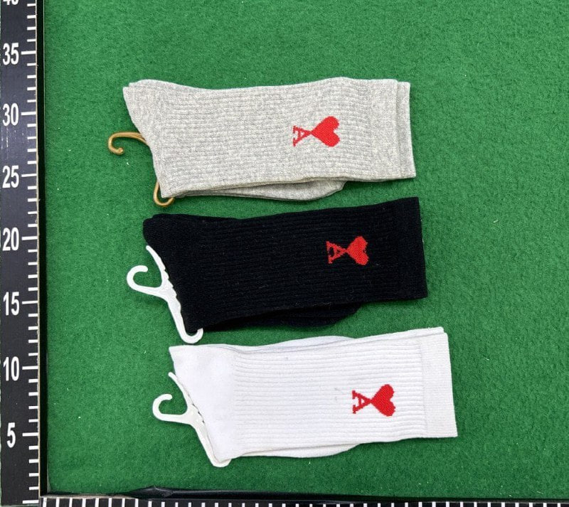 ami socks -4