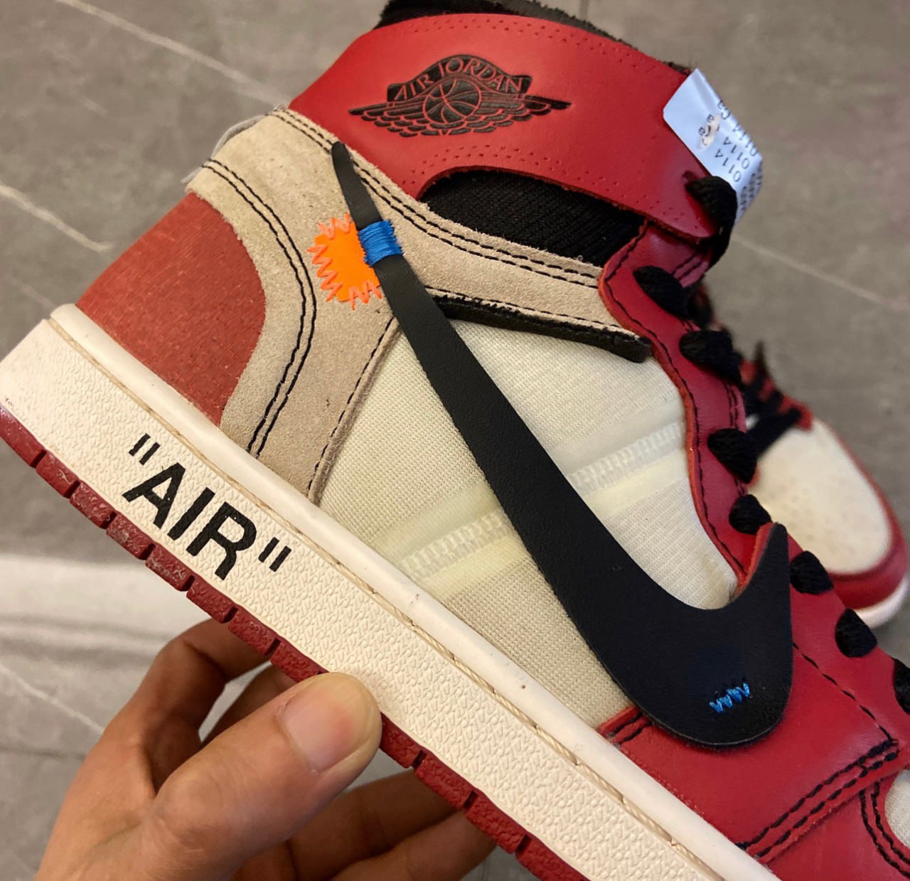 Off white X Jordan  -3