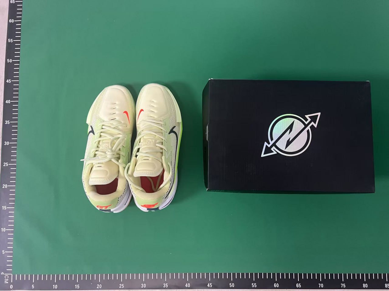 NIKE AIR ZOOM G.T. CUT -4