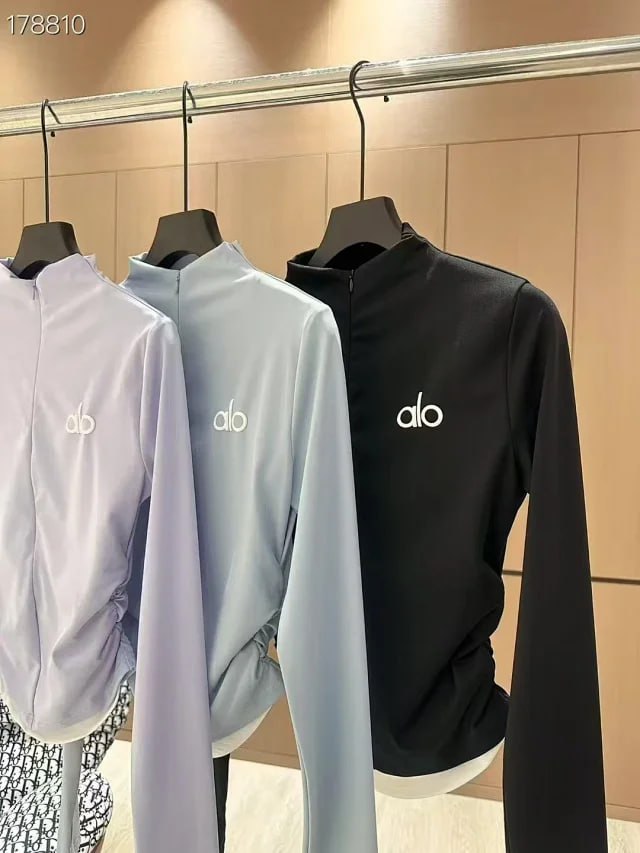 ALO suit TOP -4