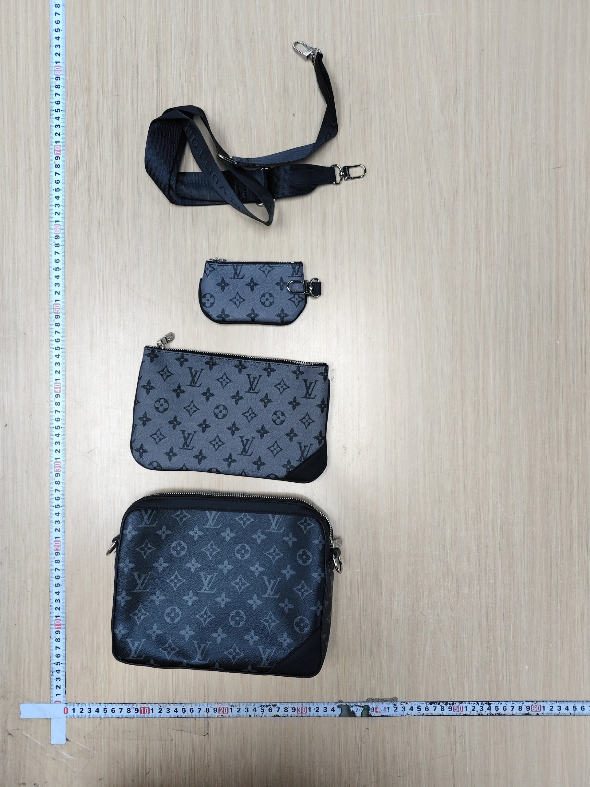 LV Bag -5