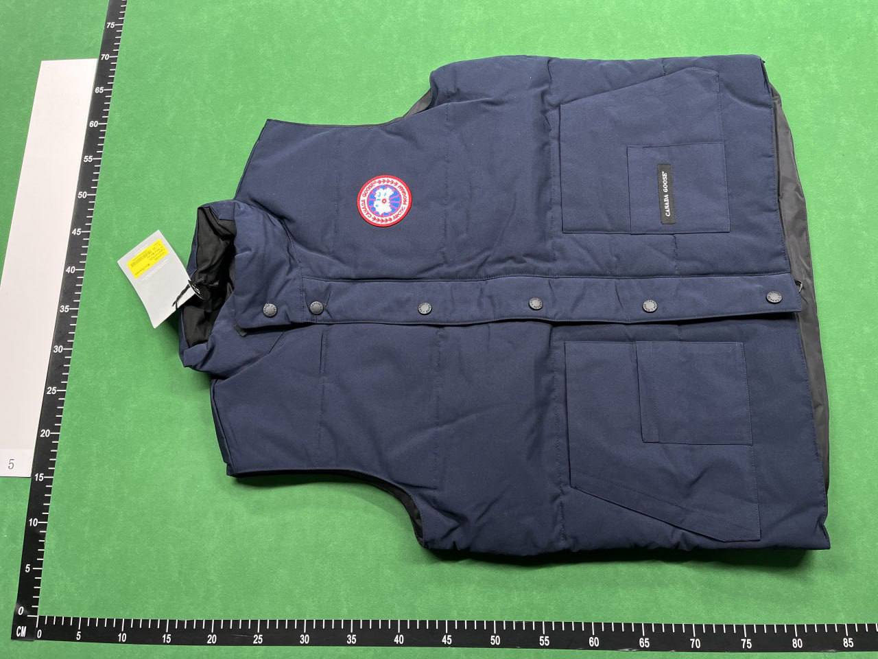 Canada Goose    -2