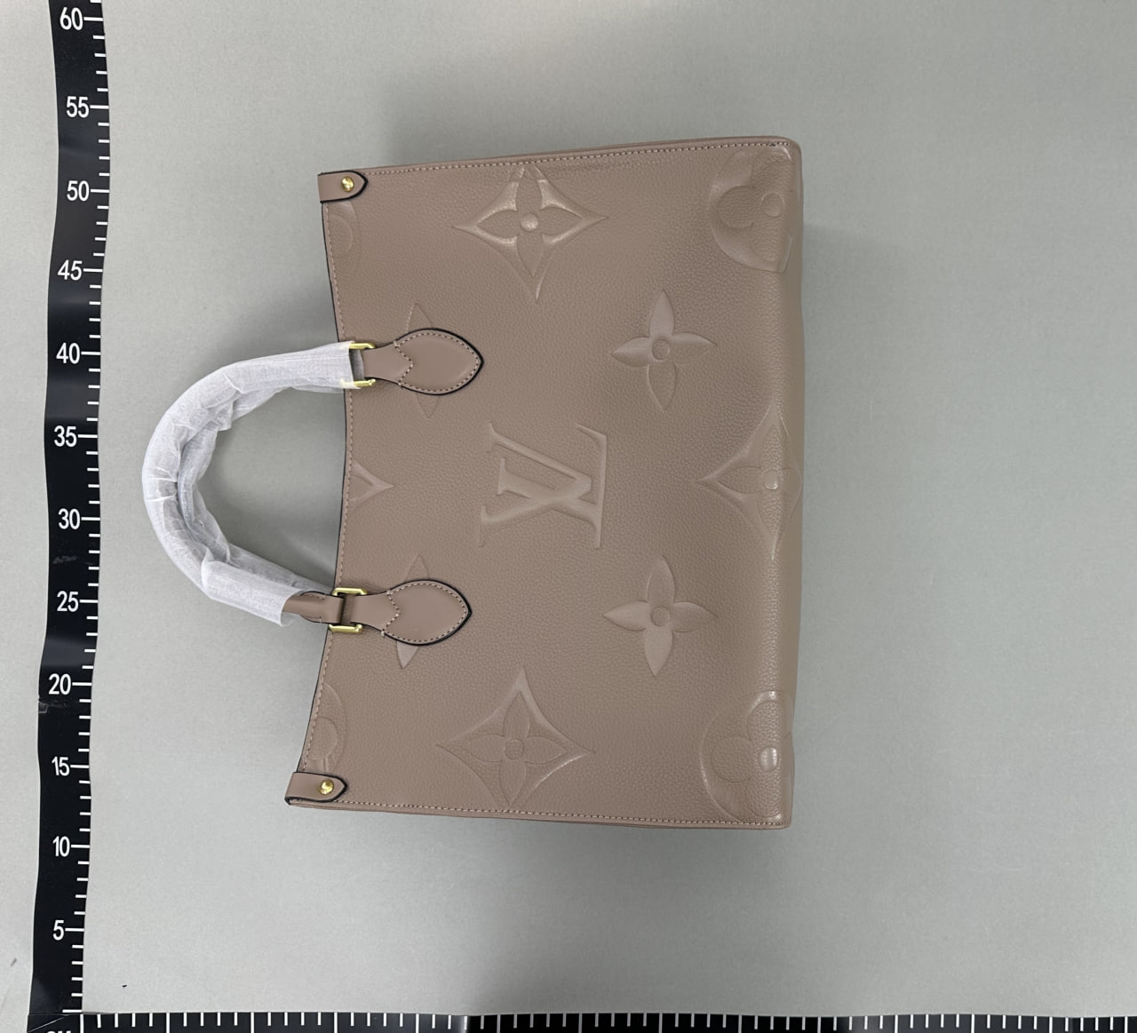 Louis Vuitton Bag -4