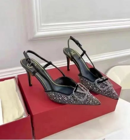  Dior  Valentino  DG  Chanel  High heel         -3