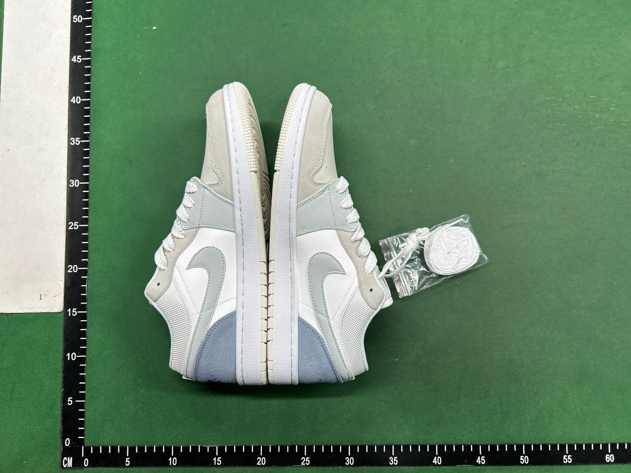 Jordan 1 Low                                                                                                        -2