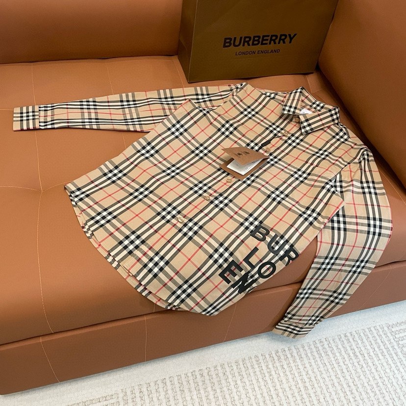 Burberry Shorts polo shirt