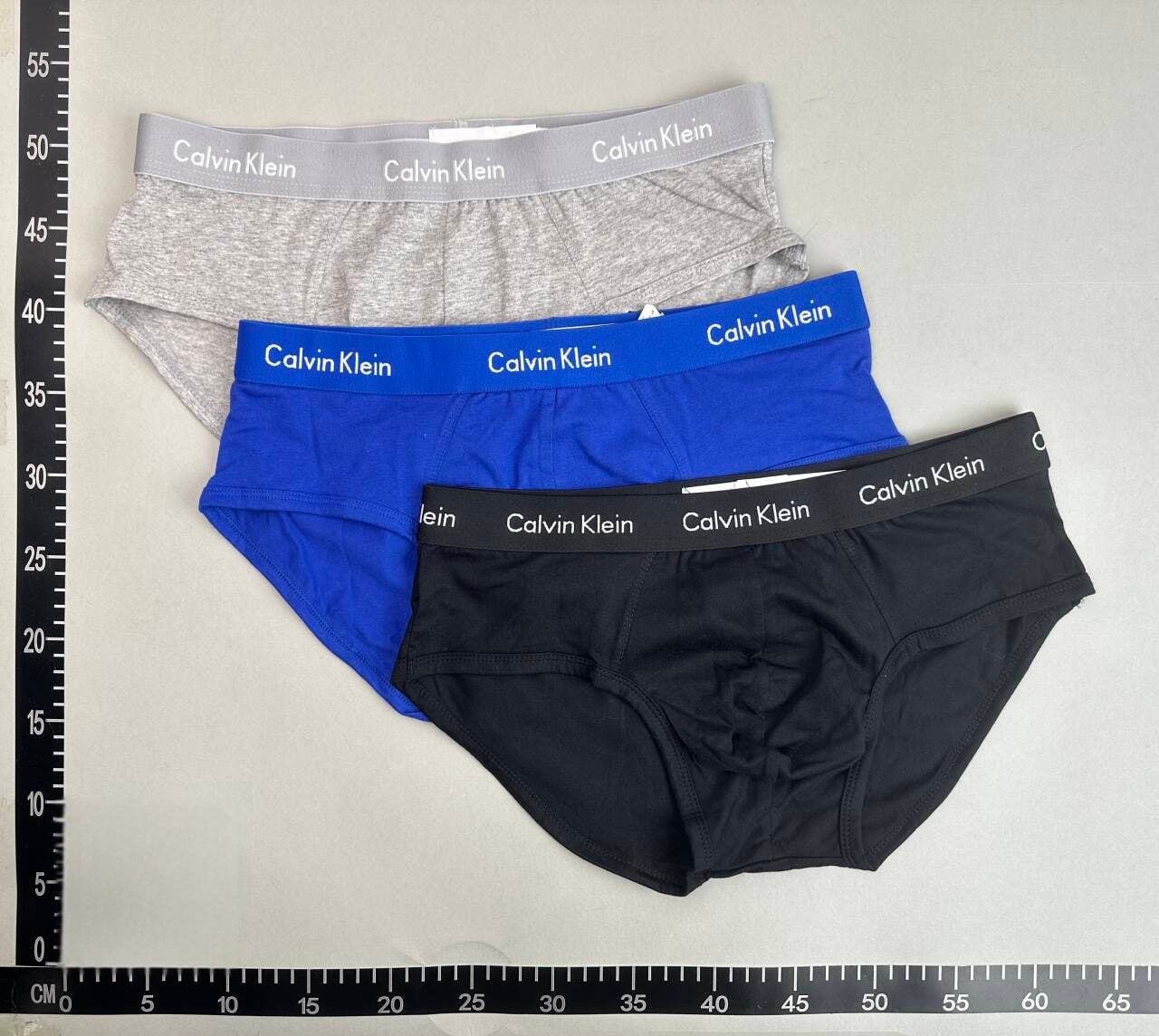 Calvin Klein -2