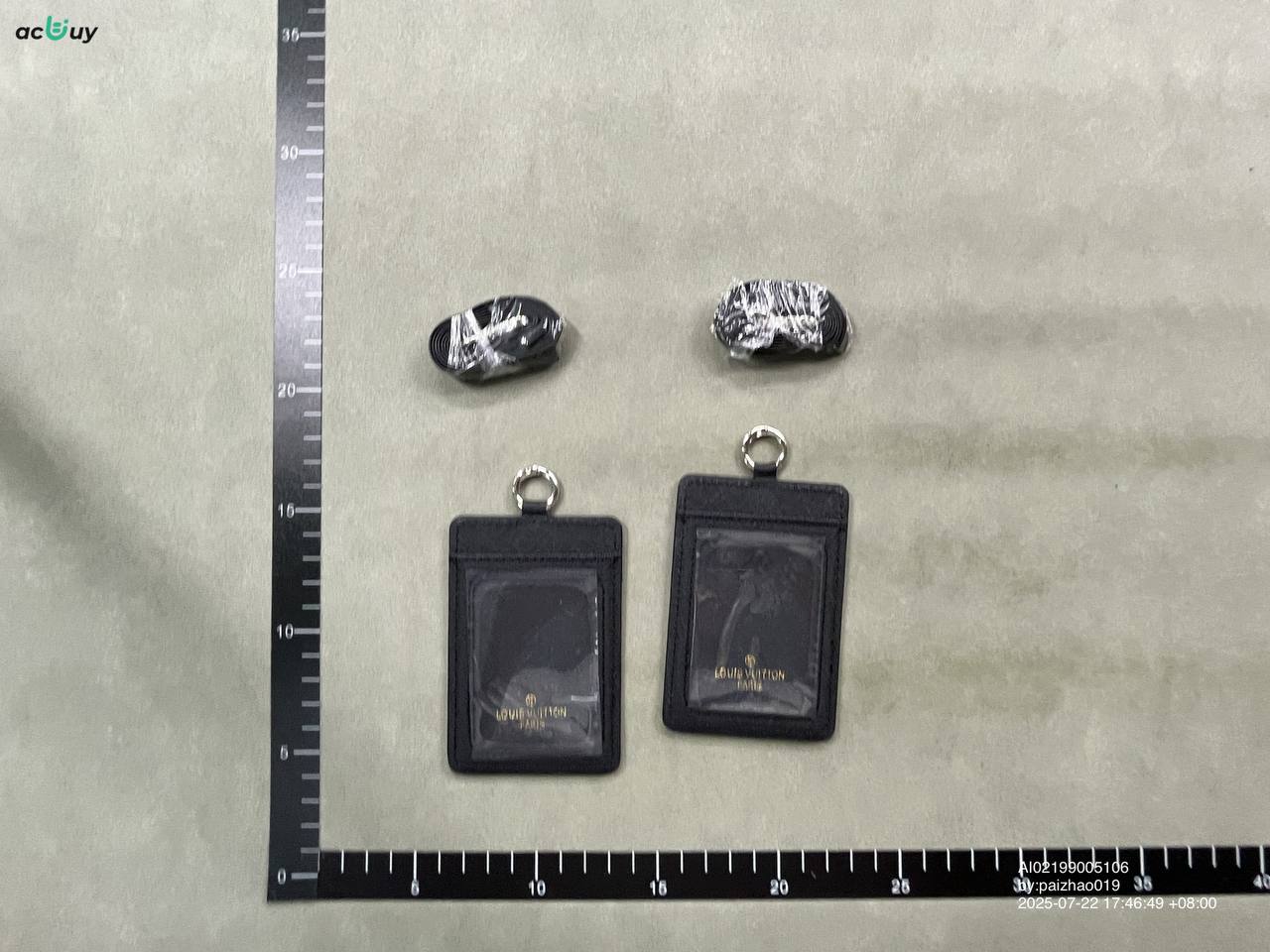Lv Card Holder -2