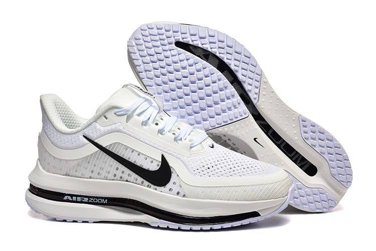 Nike PEGASUS PREMIUM -4