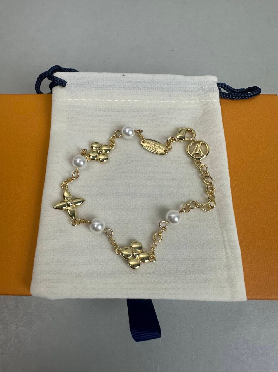 LV Bracelet -2
