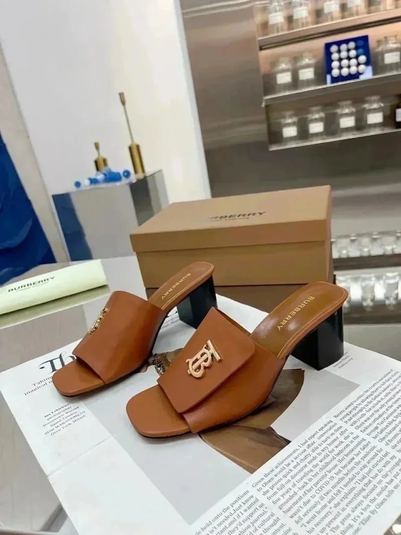 Burberry slippers -3