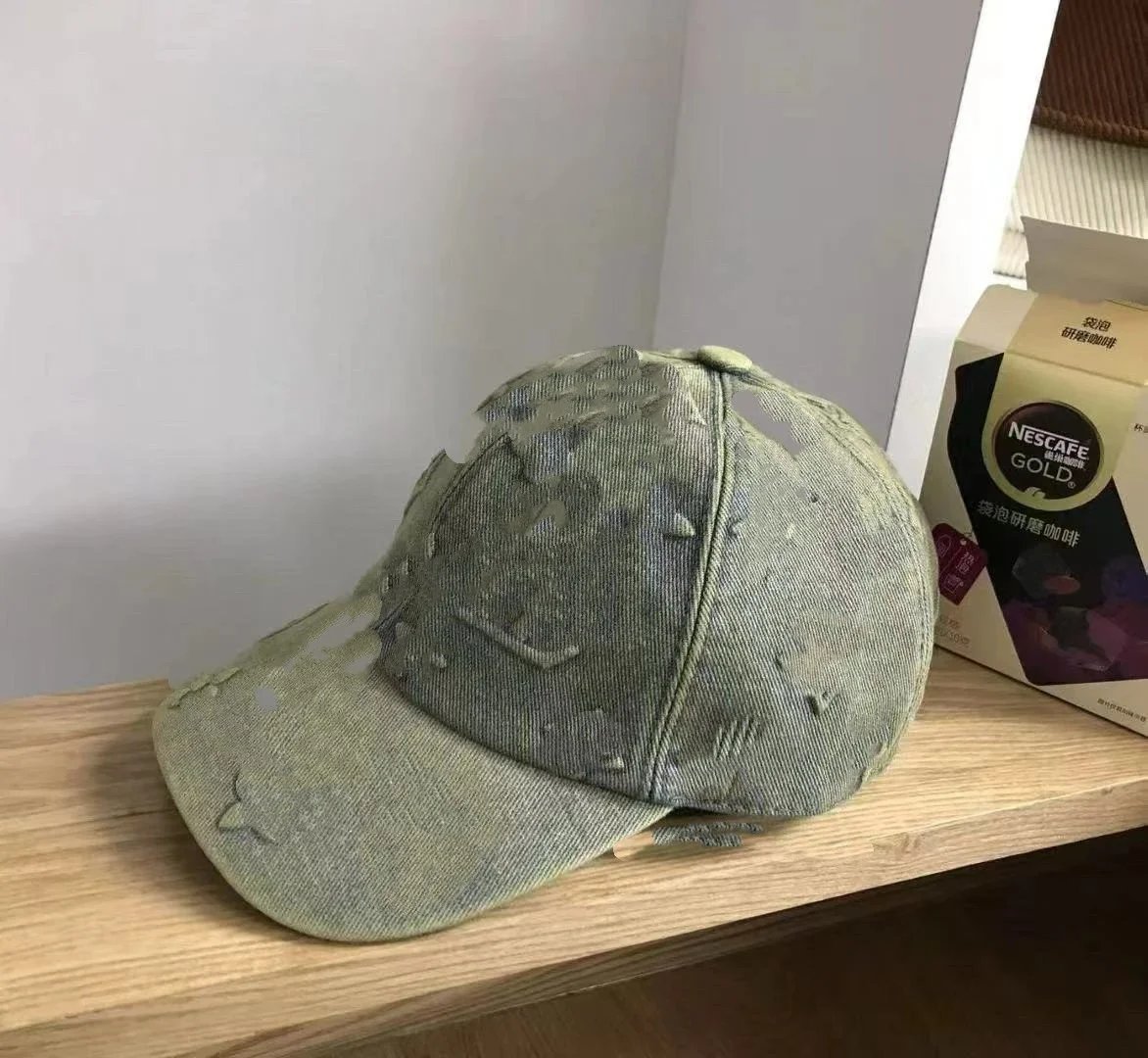 LV CAP -4