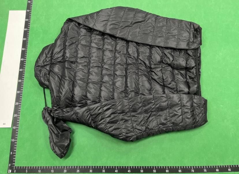 LACOSTE down coat -3