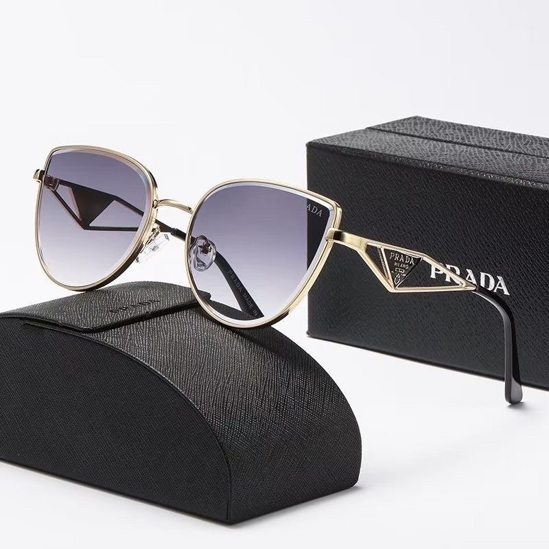  Prada Versatile Sunglasses -2