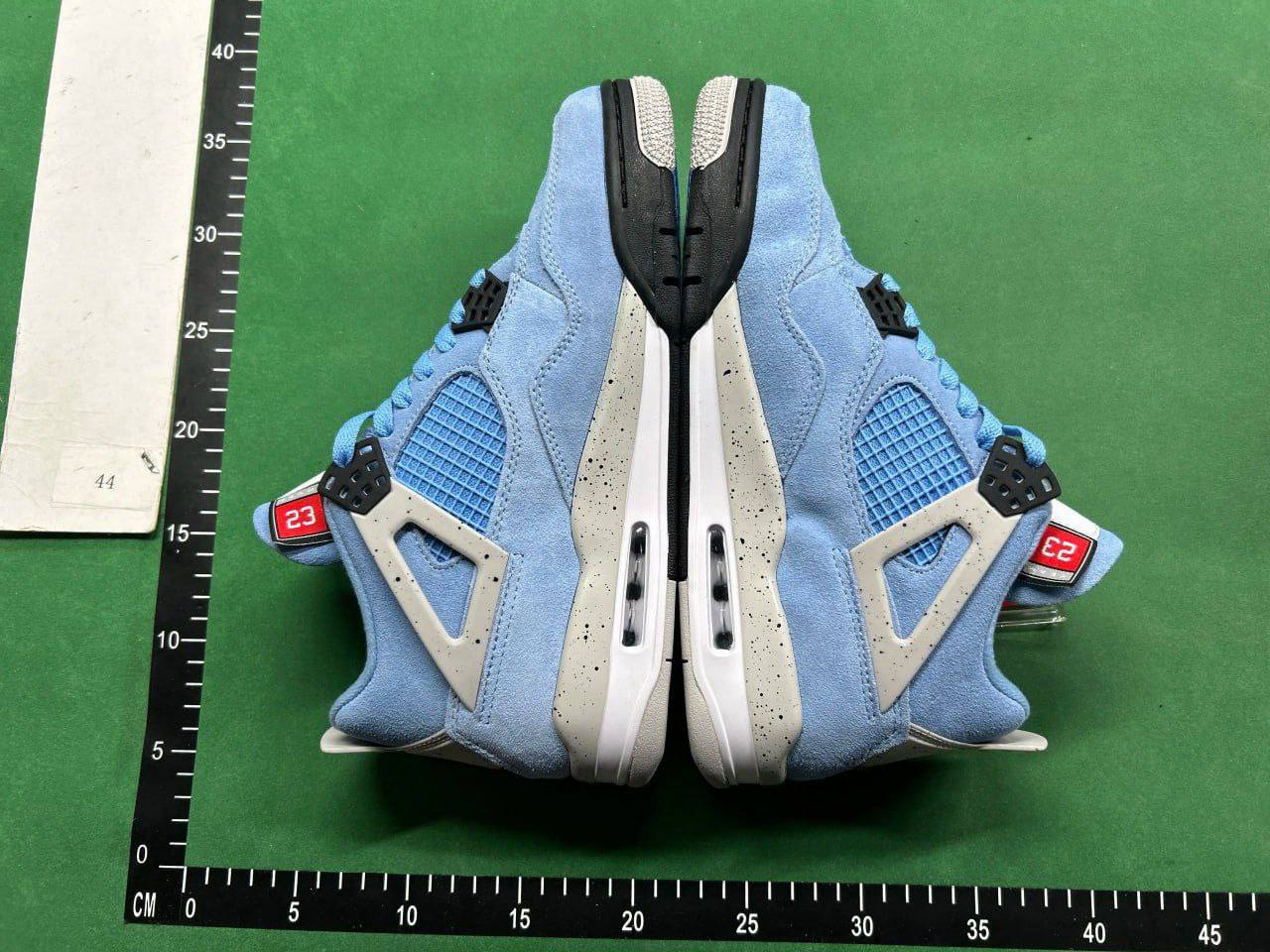 Jordan 4 -4
