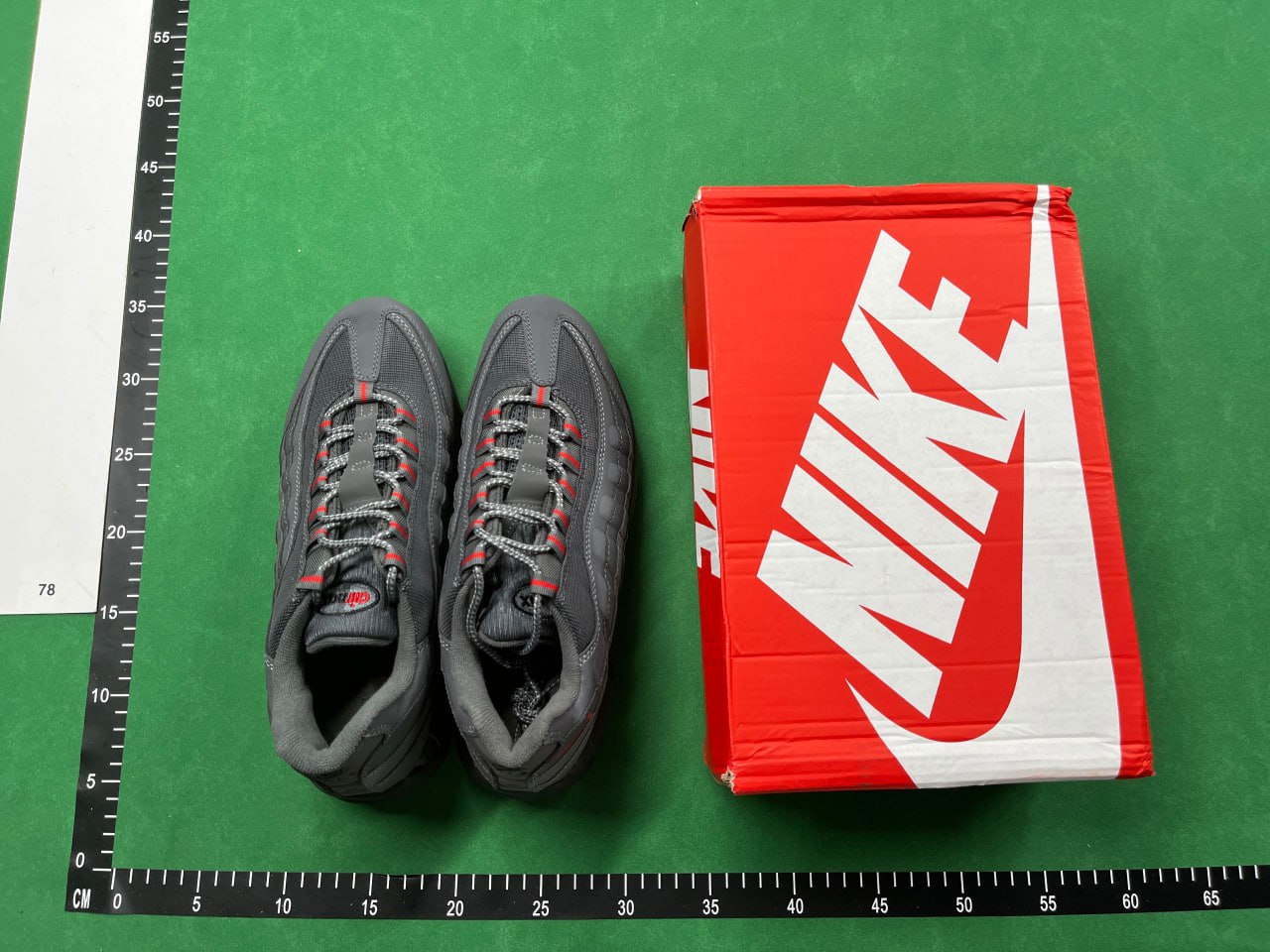 NIKE -4