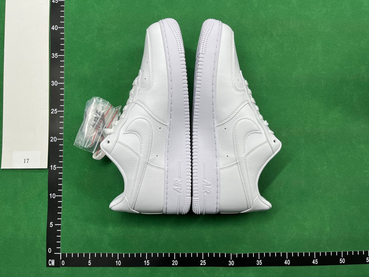 AF1                                                                                                         -2