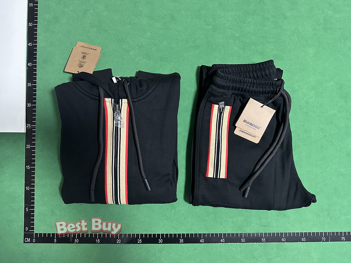  Burberry suit      -2