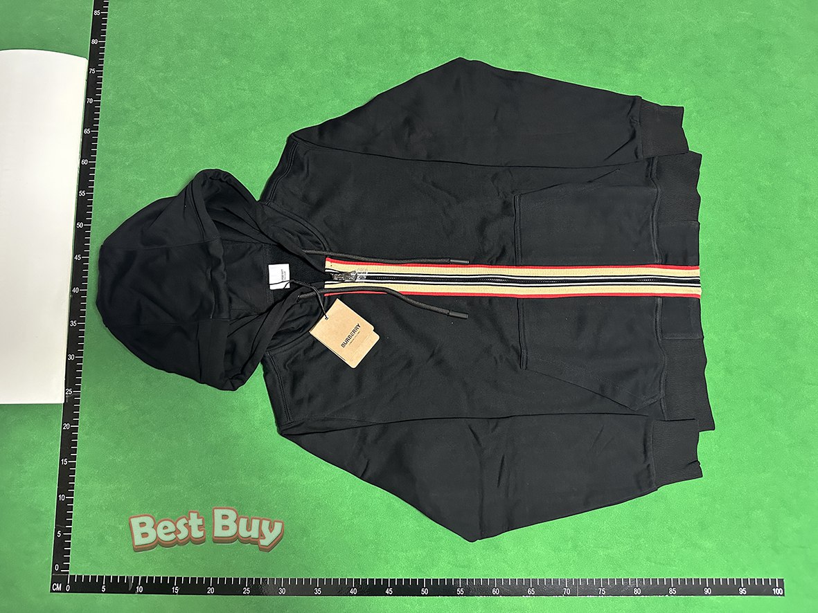  Burberry suit      -4