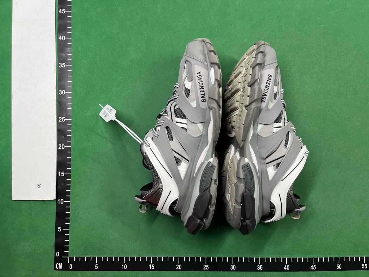  Balenciaga Track 2.0 Led Shoes -2