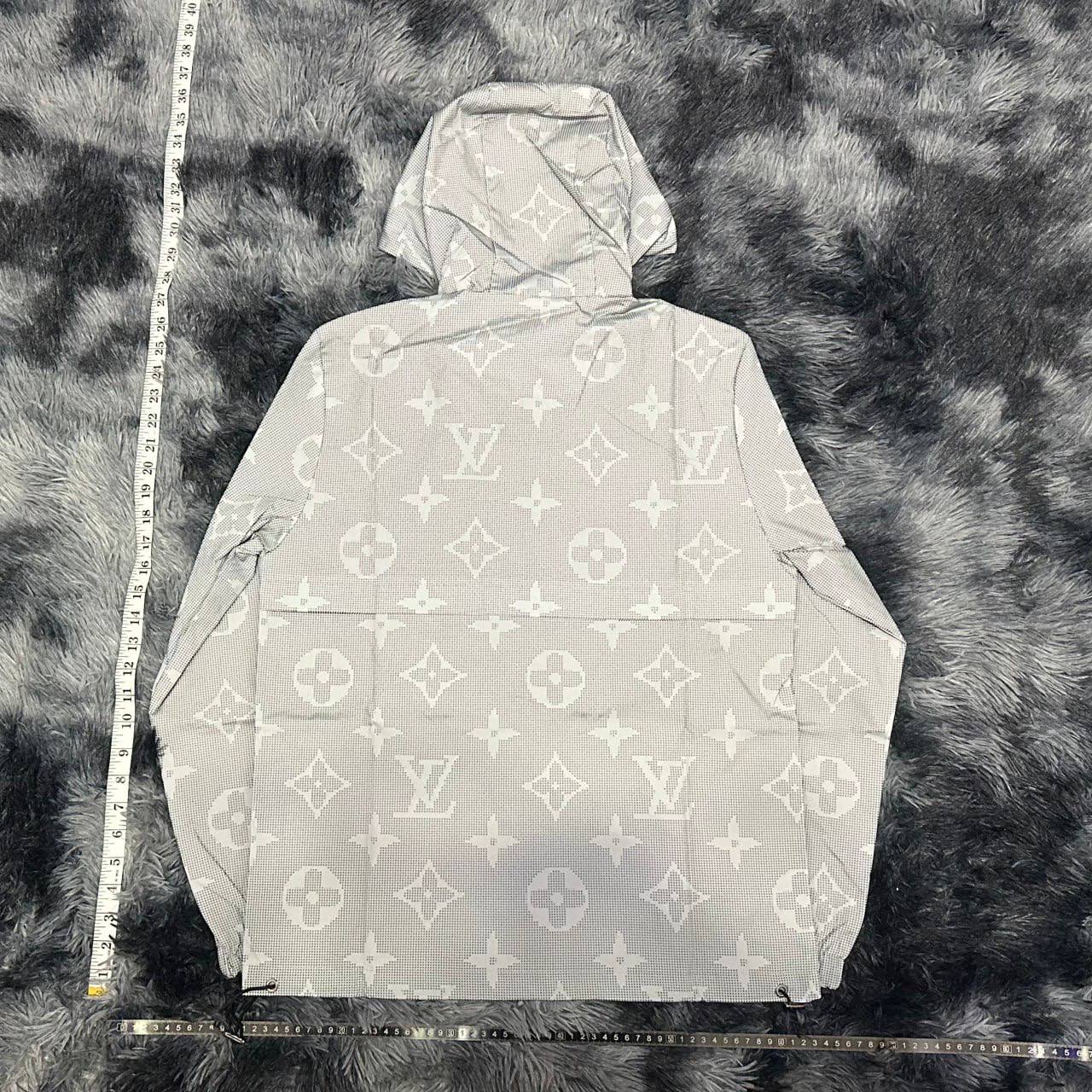 LV COAT -2