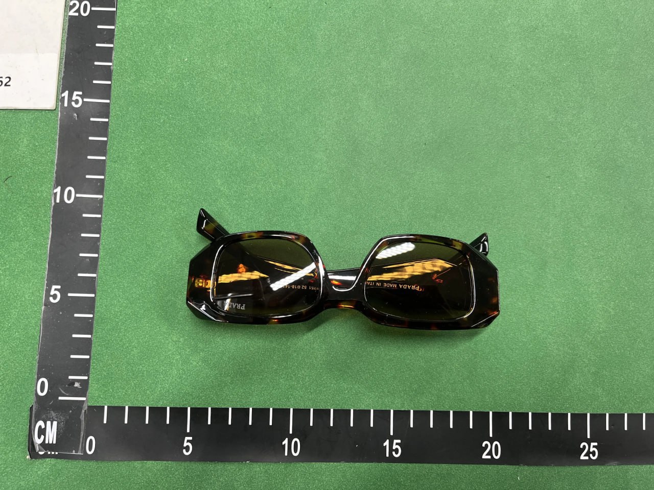 PRADA\cartier glasses\sunglasses -5