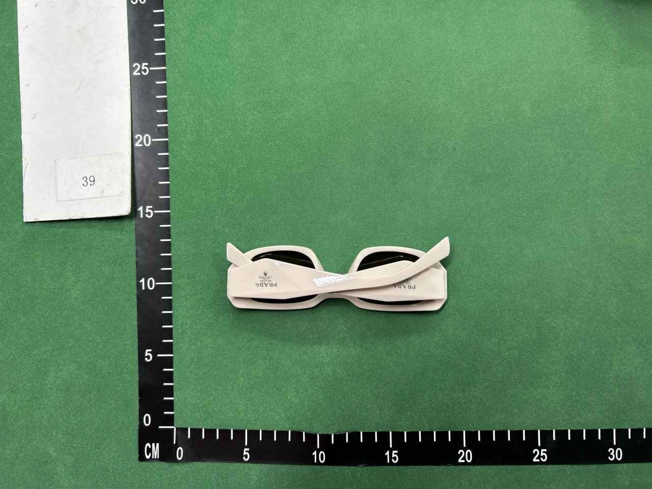 PRADA\cartier glasses\sunglasses -3